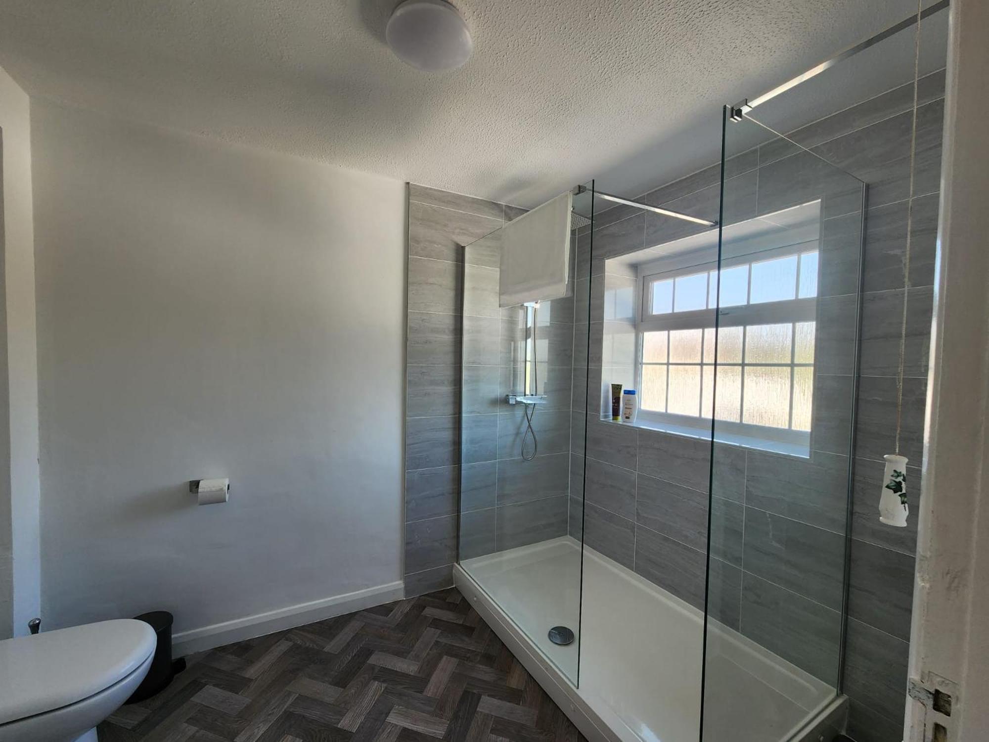 Kennedy Villa - 5 Bedroom House With Hot Tub, Wifi, Free Parkings, Close To Bicester Village Bagian luar foto
